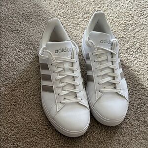 Size 9.5 Adidas Classic White and Gray Shoes